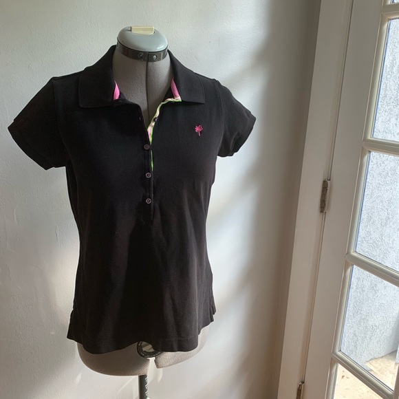Lilly Pulitzer Tops - Lilly Pulitzer black cap sleeve logo polo, L